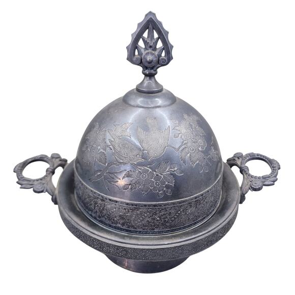 Antique Silverplate Butter Dome Meriden Silver Plate Co. Quadruple Plated - Picture 2 of 9